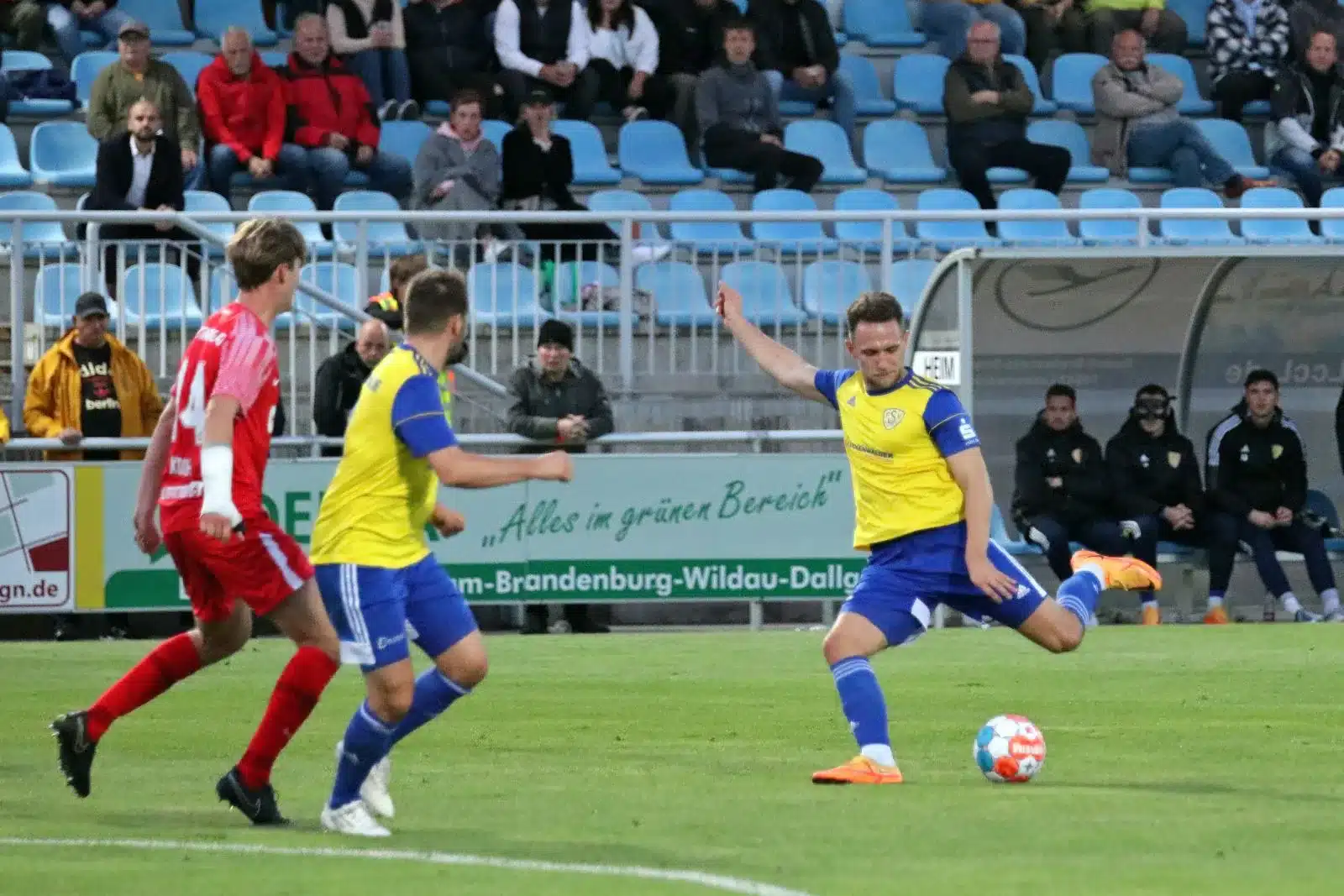 Einvernehmliche Vertragsauflösung - Dennis Rothenstein verlässt den FSV 4 Einvernehmliche Vertragsauflösung - Dennis Rothenstein verlässt den FSV 4