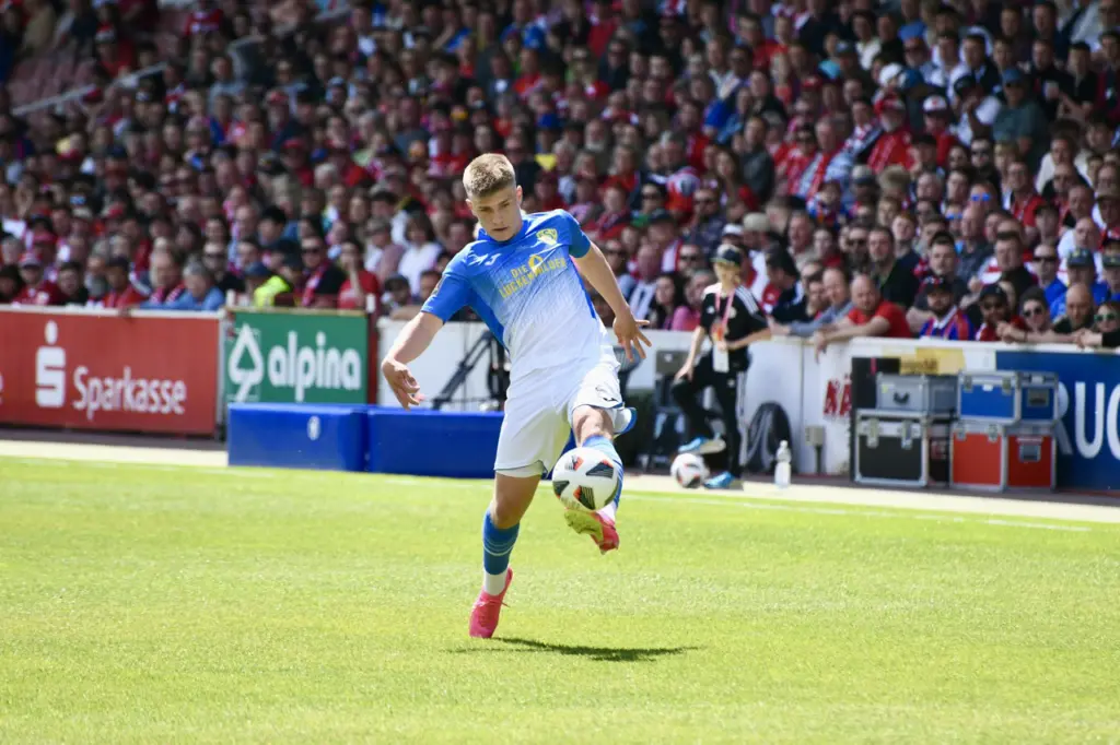 Alles Gute zum 20. Luca Dahlke 6 Alles Gute zum 20. Luca Dahlke 6