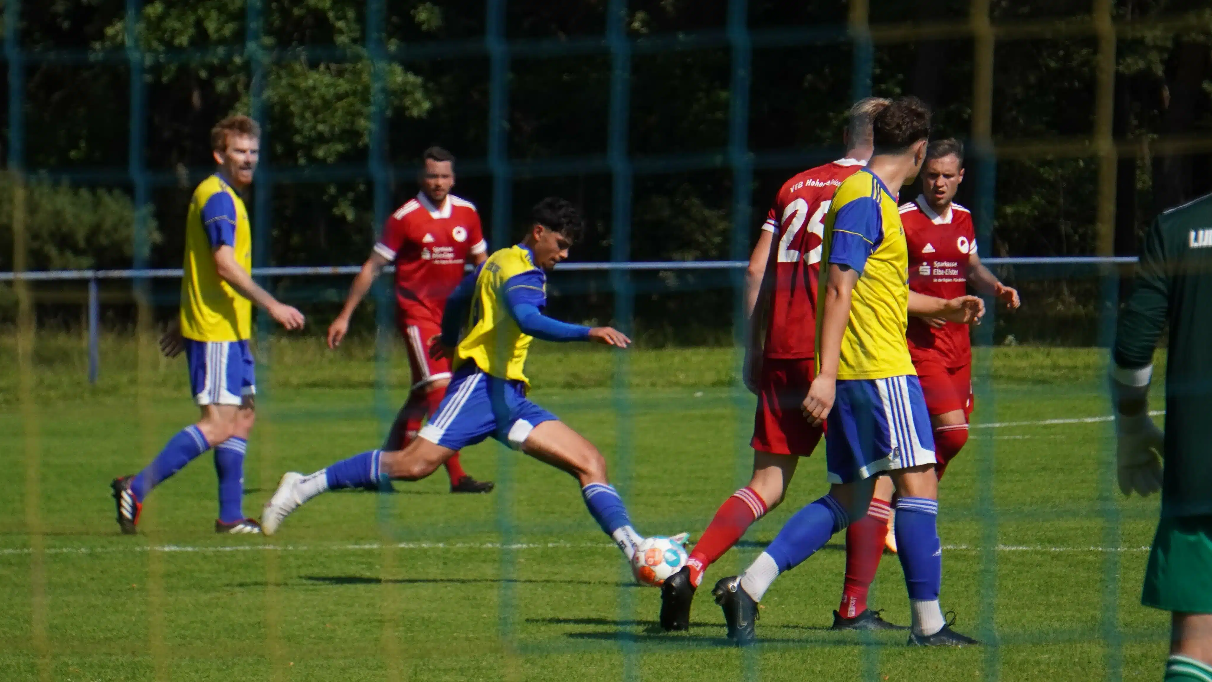 FSV Zweite unterliegt in letzter Minute gegen Hohenleipisch 6 FSV Zweite unterliegt in letzter Minute gegen Hohenleipisch 6