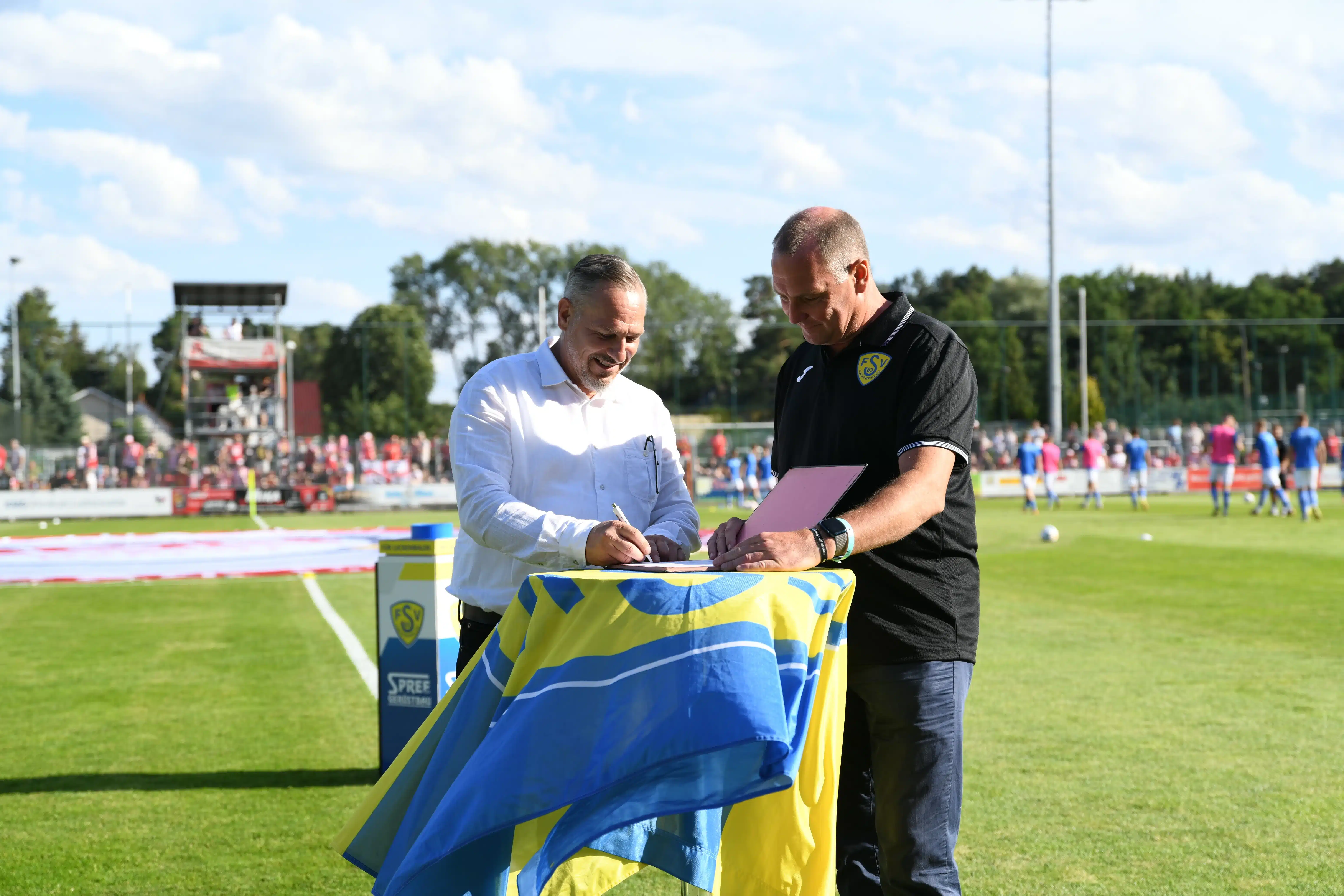 DIE Luckenwalder verlängern Sponsoringvertrag 2