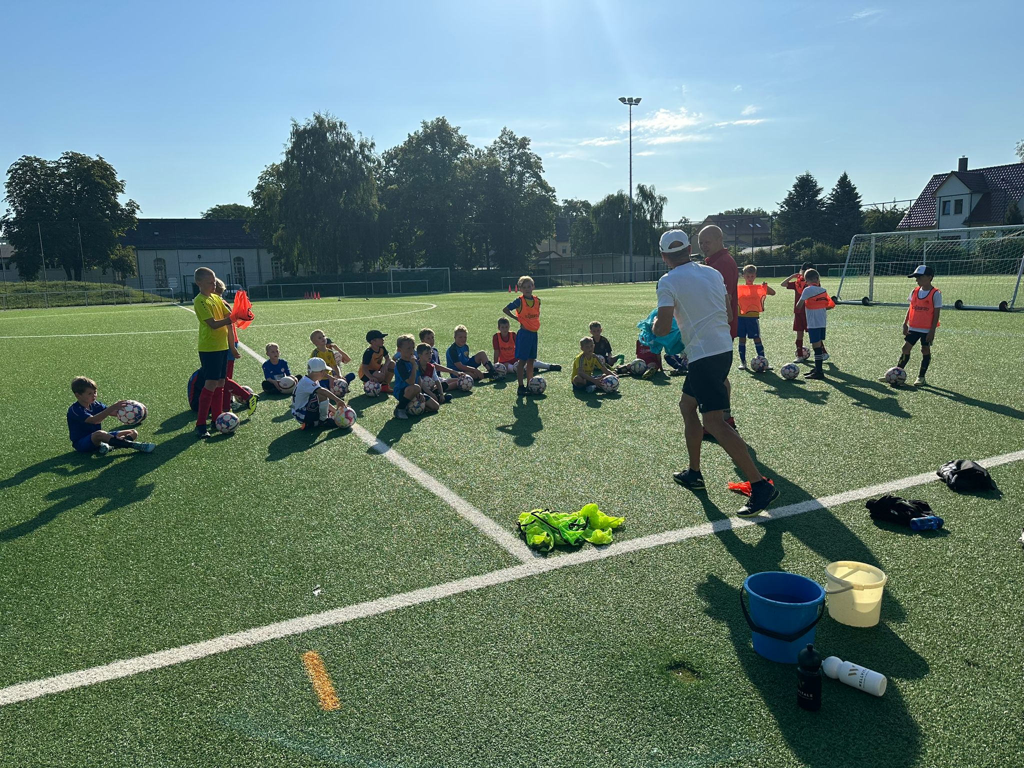 Sommerferiencamp des FSV wieder ein voller Erfolg 2 Sommerferiencamp des FSV wieder ein voller Erfolg 2