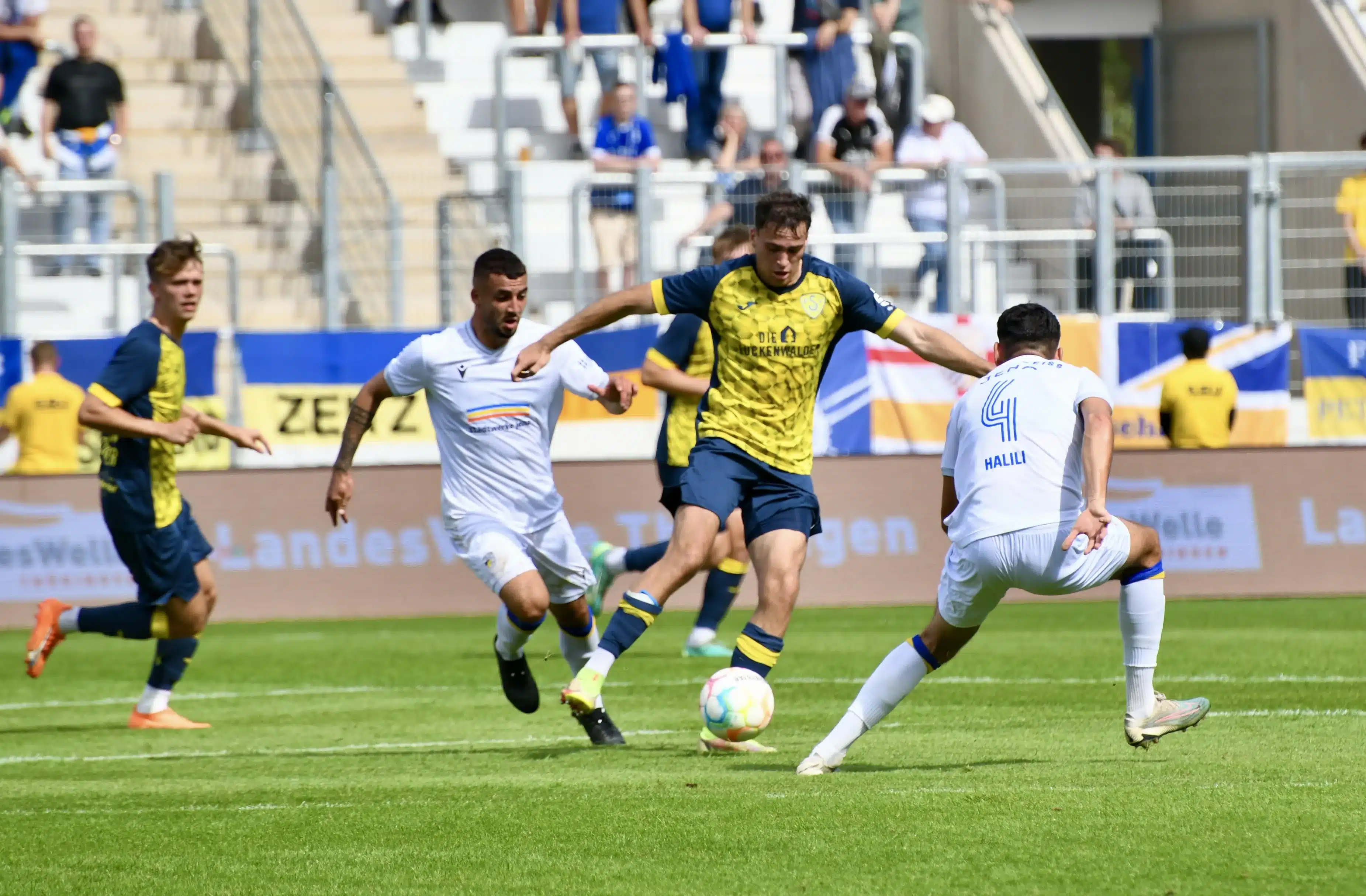 FSV 63 baut den FC Carl Zeiss Jena auf 13 FSV 63 baut den FC Carl Zeiss Jena auf 13
