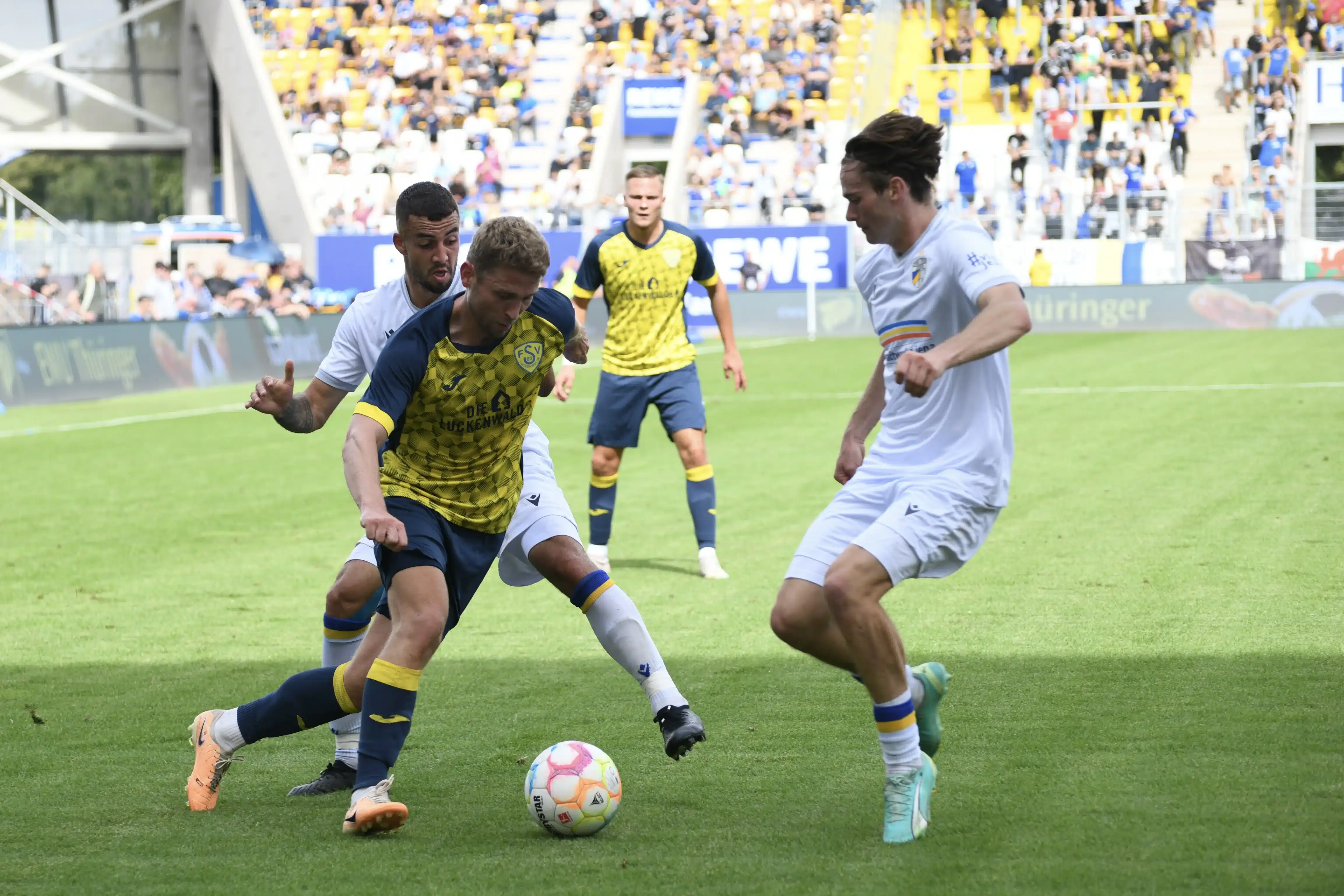 FSV 63 baut den FC Carl Zeiss Jena auf 21 FSV 63 baut den FC Carl Zeiss Jena auf 21
