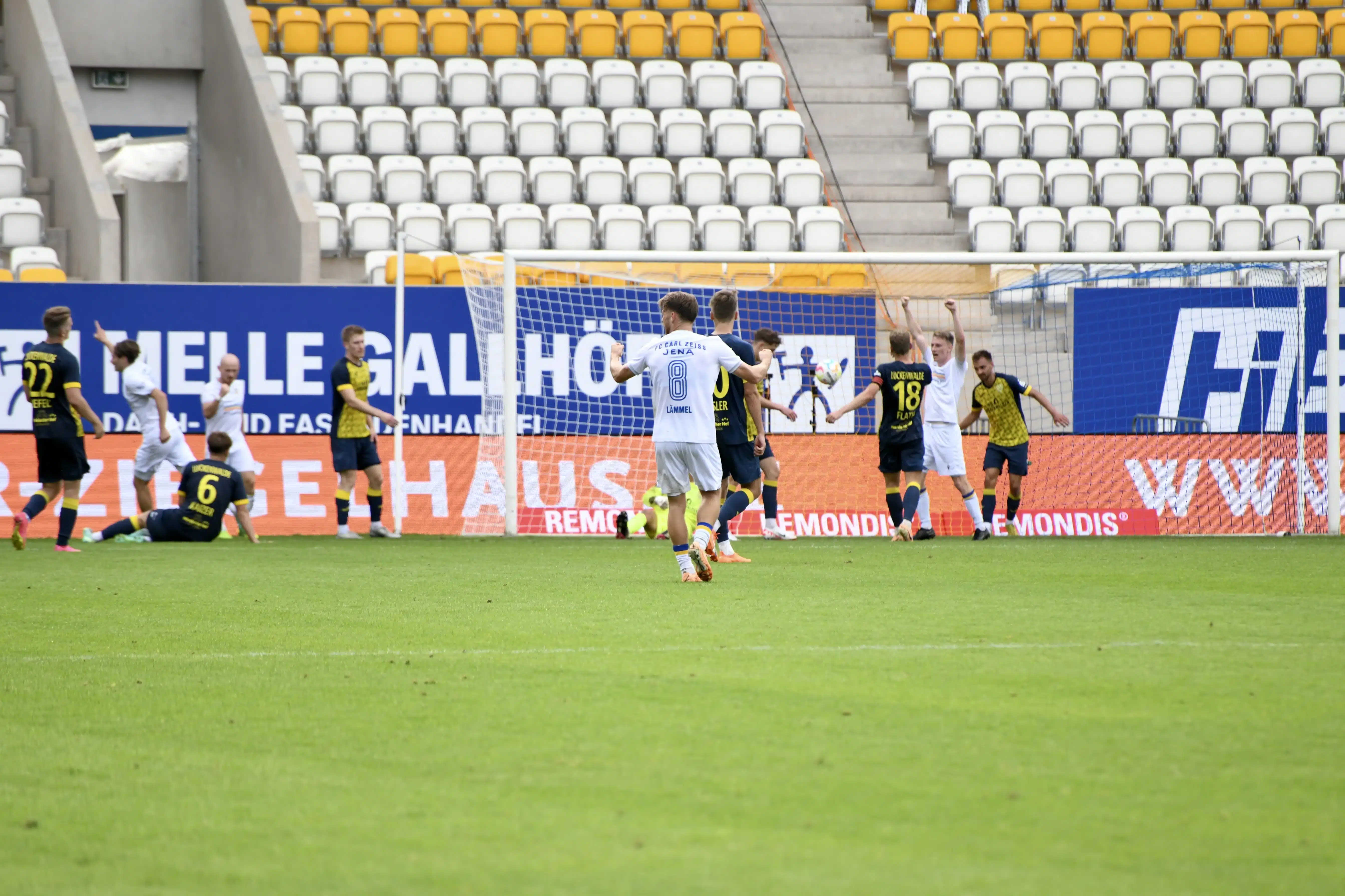 FSV 63 baut den FC Carl Zeiss Jena auf 30 FSV 63 baut den FC Carl Zeiss Jena auf 30