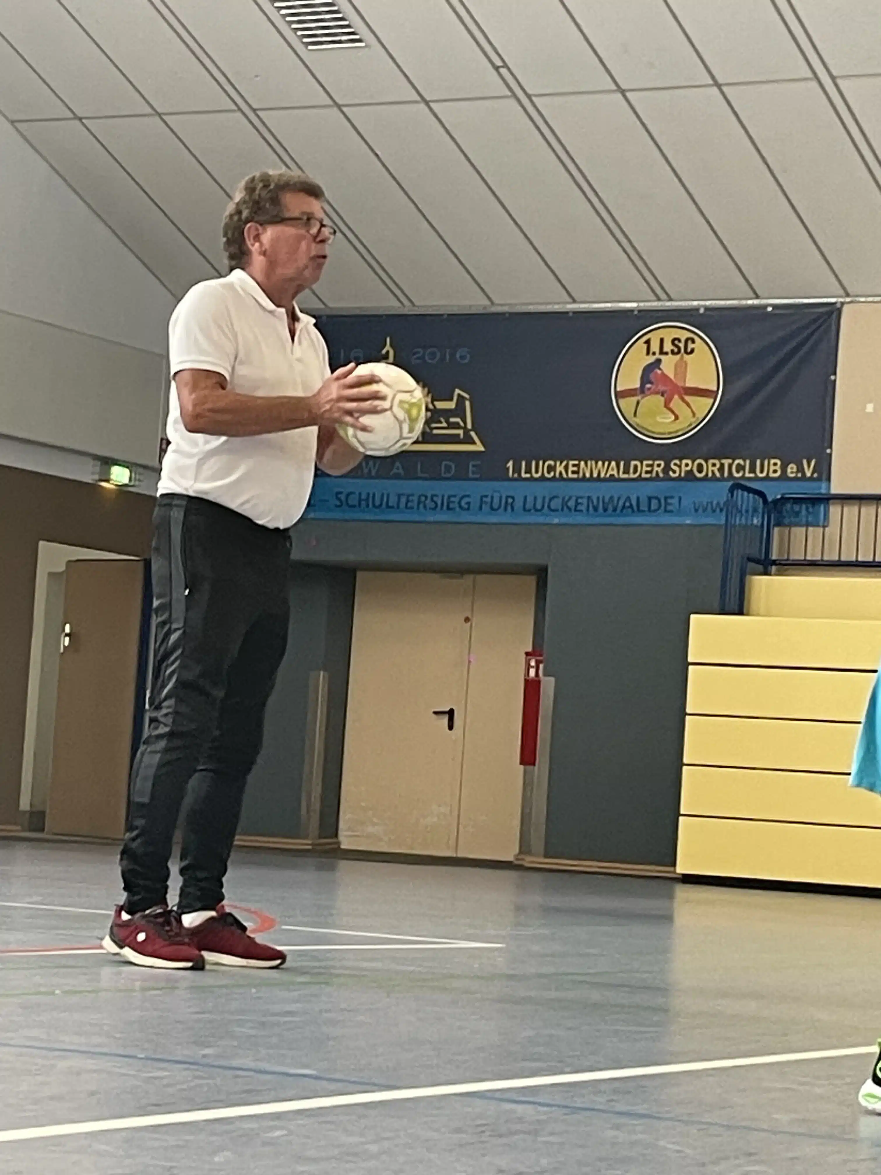 Fussballkindergarten startet mit neuem Gesicht in die Saison 3 Fussballkindergarten startet mit neuem Gesicht in die Saison 3