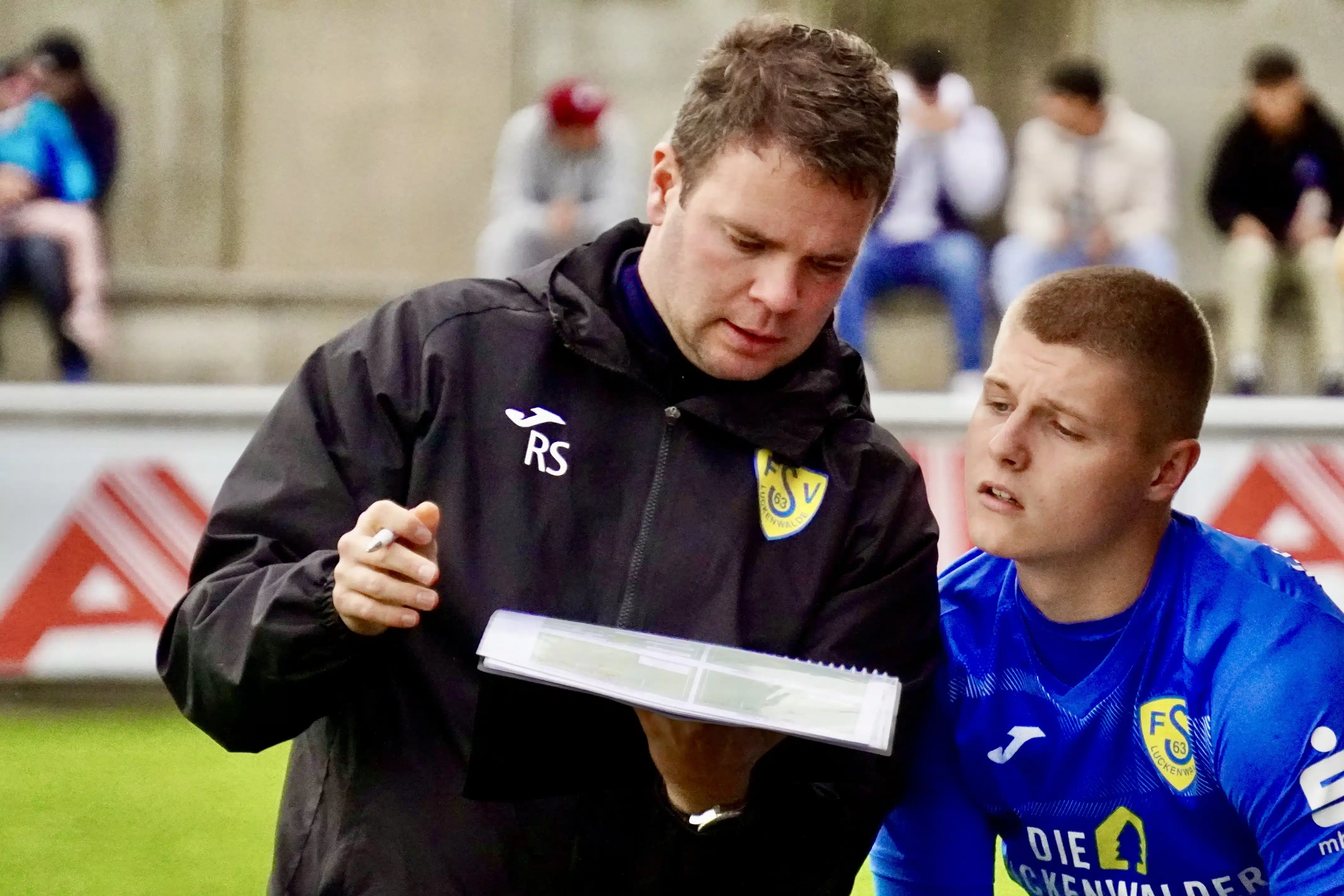 Co-Trainer Rainer Stock legt eine Pause ein 4