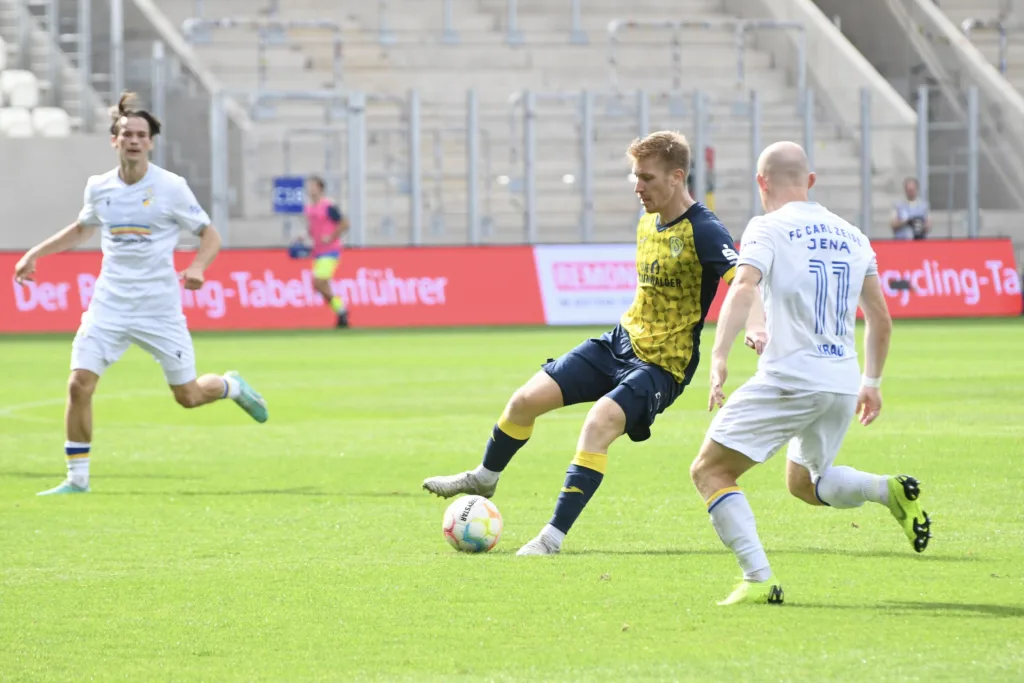 Lucas Vierling wird 26 8