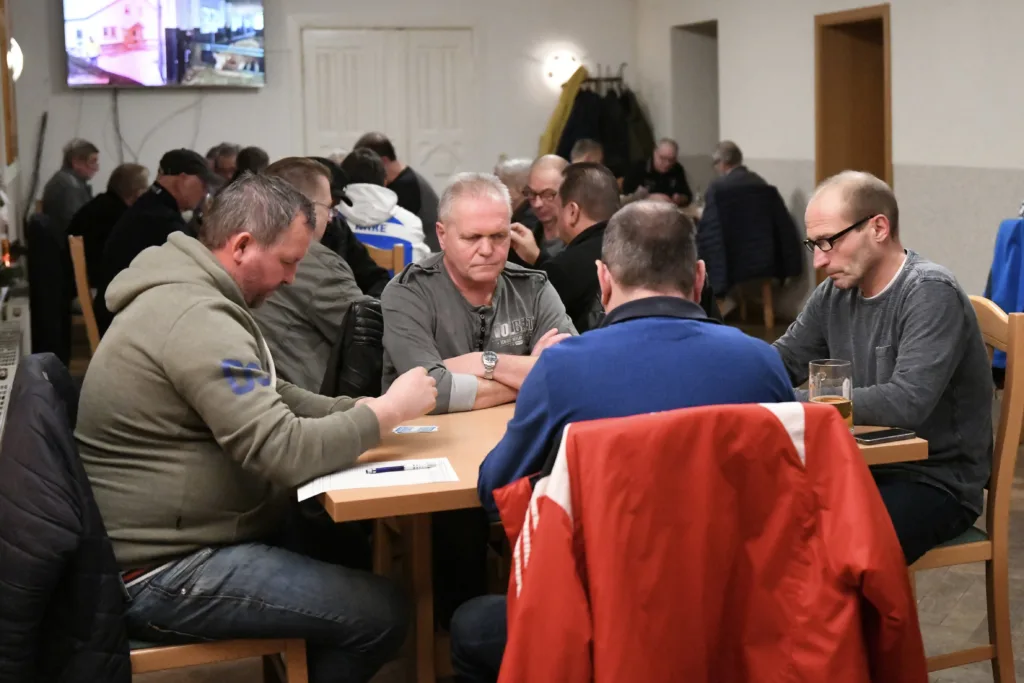 Poker- und Skatturnier im Sportlertreff 5