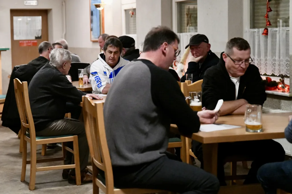 Poker- und Skatturnier im Sportlertreff 7