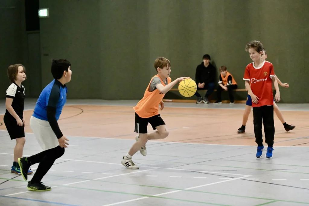 Kooperation mit dem Brandenburgischen Basketball-Verband 4 Basketball