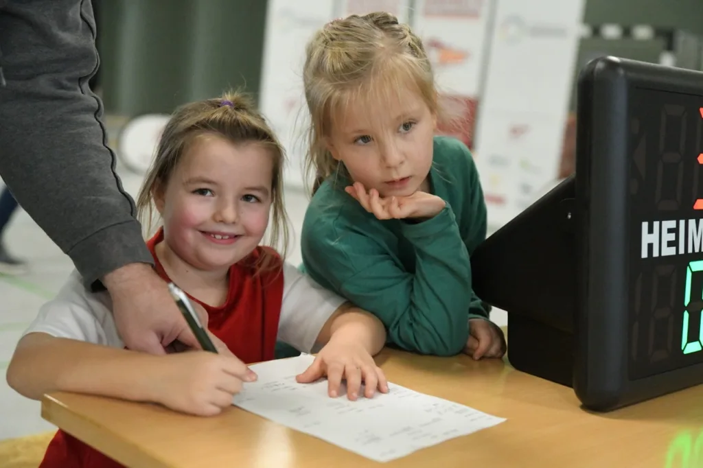 Kooperation mit dem Brandenburgischen Basketball-Verband 9 Basketball