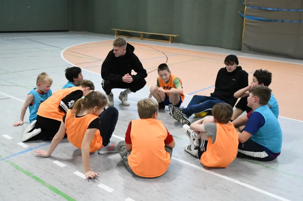 Kooperation mit dem Brandenburgischen Basketball-Verband 11 Kooperation mit dem Brandenburgischen Basketball-Verband 2