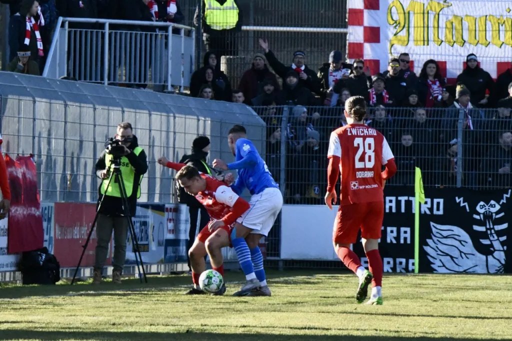 Nicht ganz unverdienter Auswärtssieg der Gäste 5