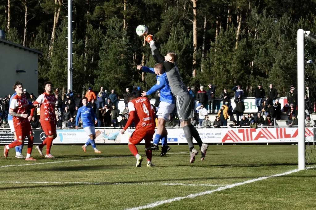 Nicht ganz unverdienter Auswärtssieg der Gäste 8