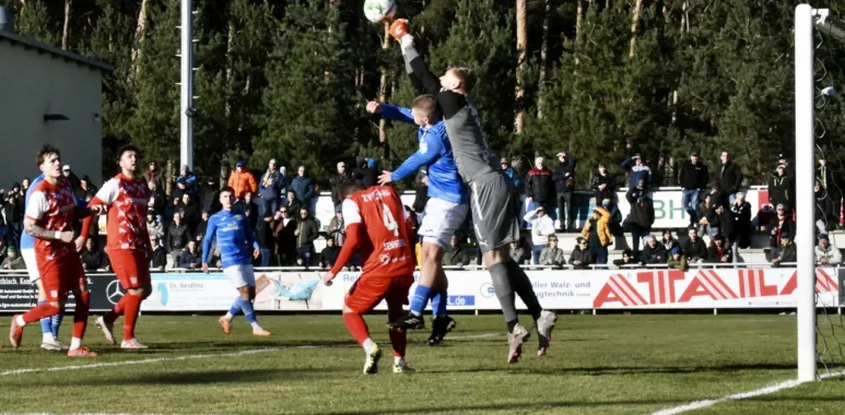 Nicht ganz unverdienter Auswärtssieg der Gäste 1