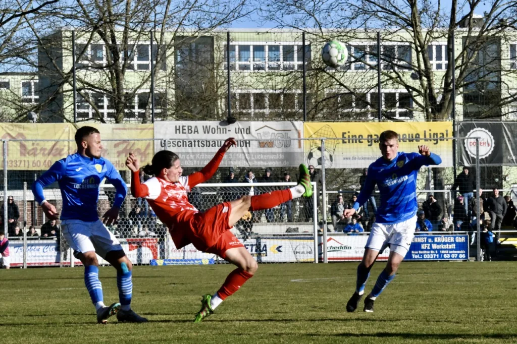 Nicht ganz unverdienter Auswärtssieg der Gäste 10