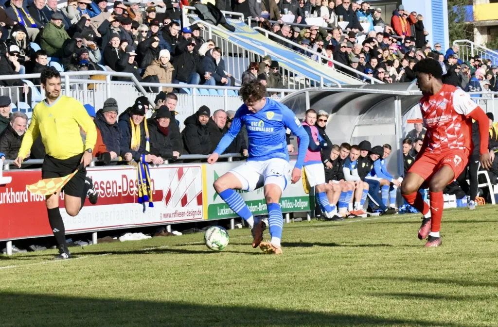 Nicht ganz unverdienter Auswärtssieg der Gäste 24