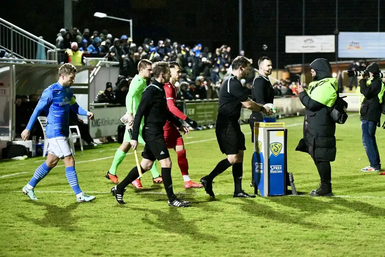 Verdientes Unentschieden nach direkt verwandelter Ecke 2 Verdientes Unentschieden nach direkt verwandelter Ecke 2