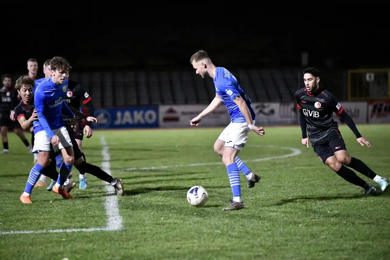 Bittere Niederlage beim Berliner AK 8