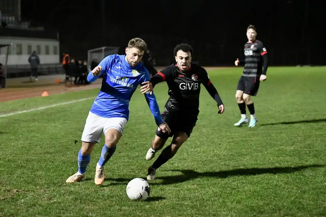 Bittere Niederlage beim Berliner AK 12