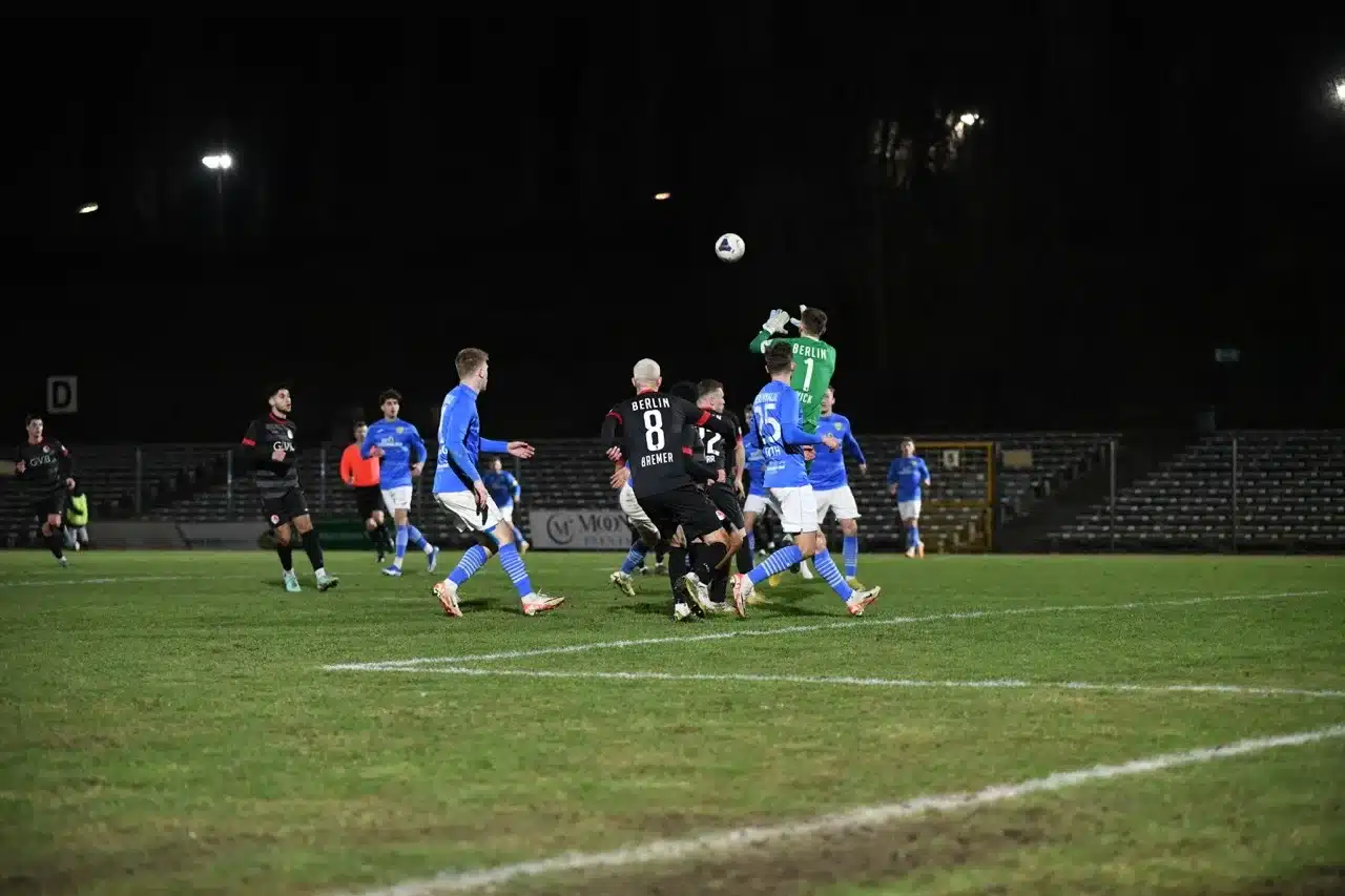 Bittere Niederlage beim Berliner AK 20