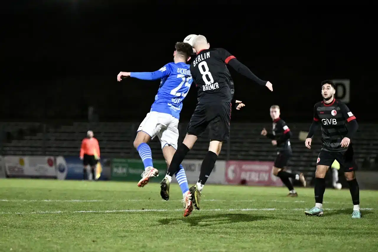 Bittere Niederlage beim Berliner AK 21