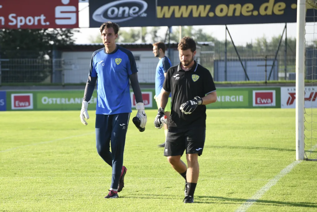 Paul Pflug wird 32 4