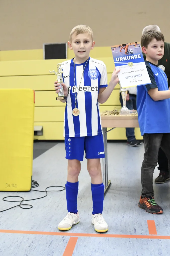 Blaues FSV-Team gewinnt Trockenbau Markwart-Cup 43