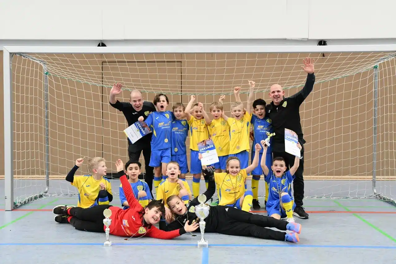 Blaues FSV-Team gewinnt Trockenbau Markwart-Cup 42