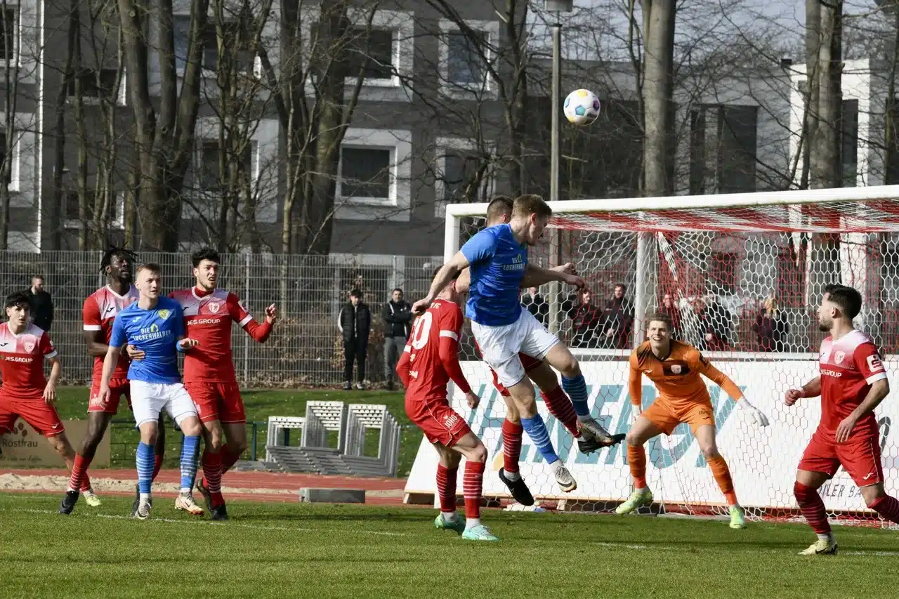 Verdienter Punktgewinn beim Tabellenführer 12