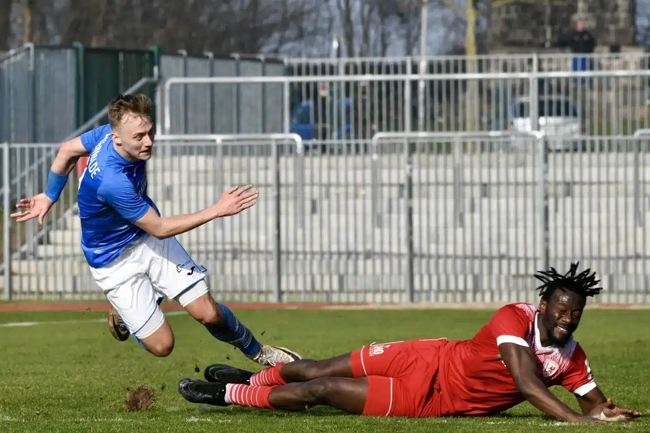 Verdienter Punktgewinn beim Tabellenführer 23