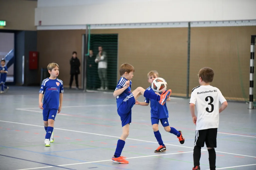 Blaues FSV-Team gewinnt RS Fliesen-Design-Cup 11