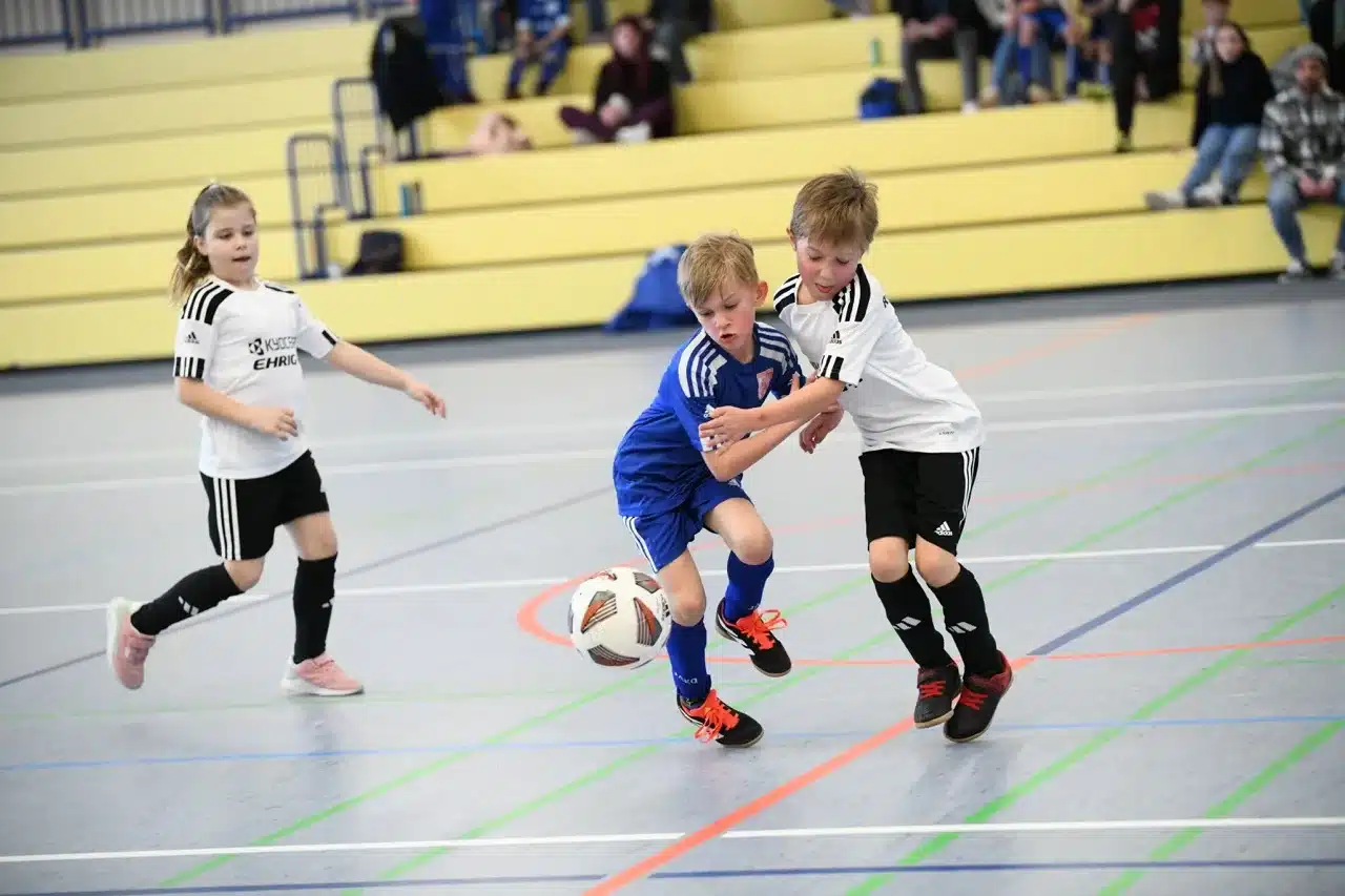 Blaues FSV-Team gewinnt RS Fliesen-Design-Cup 13