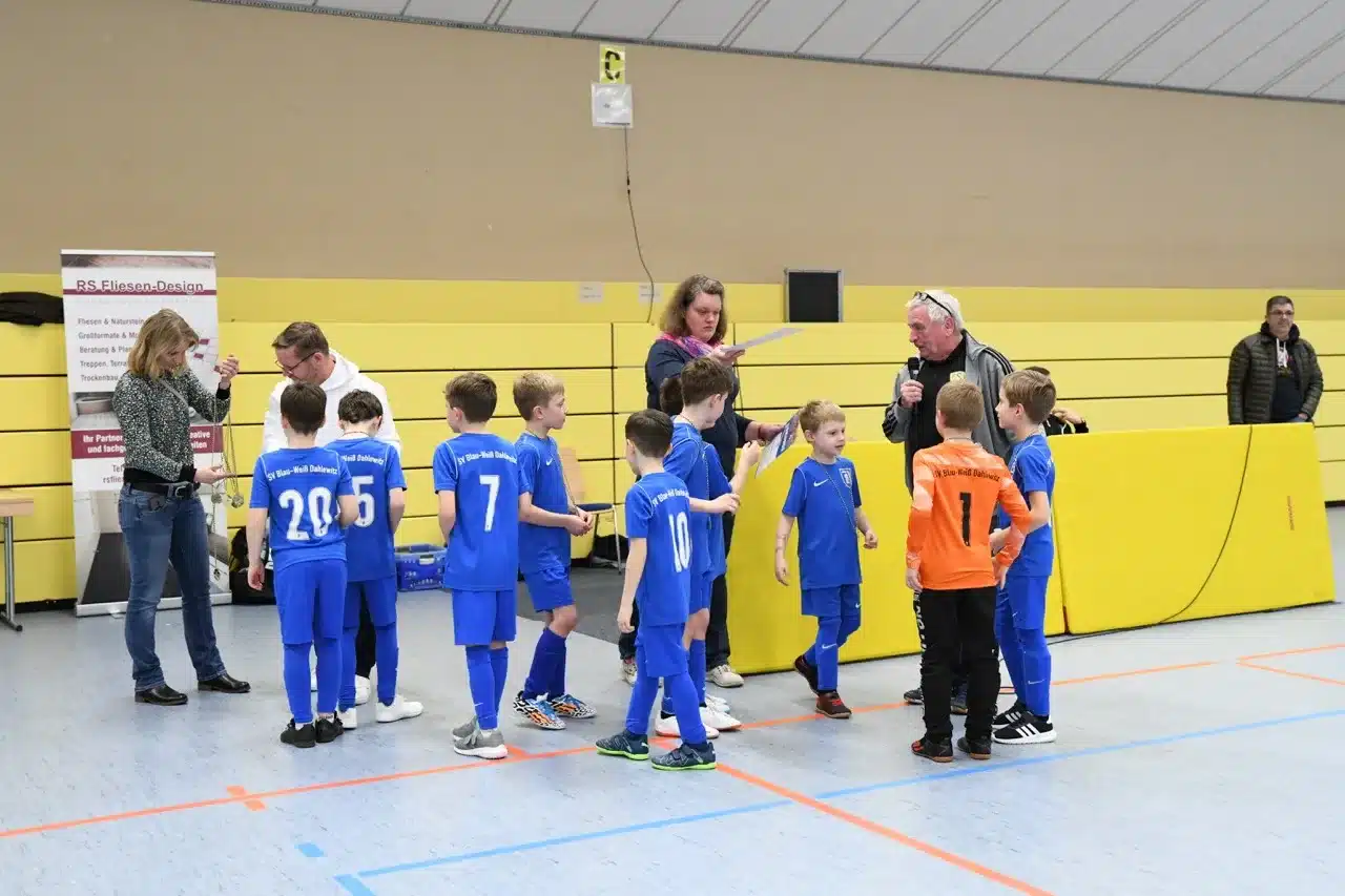 Blaues FSV-Team gewinnt RS Fliesen-Design-Cup 24