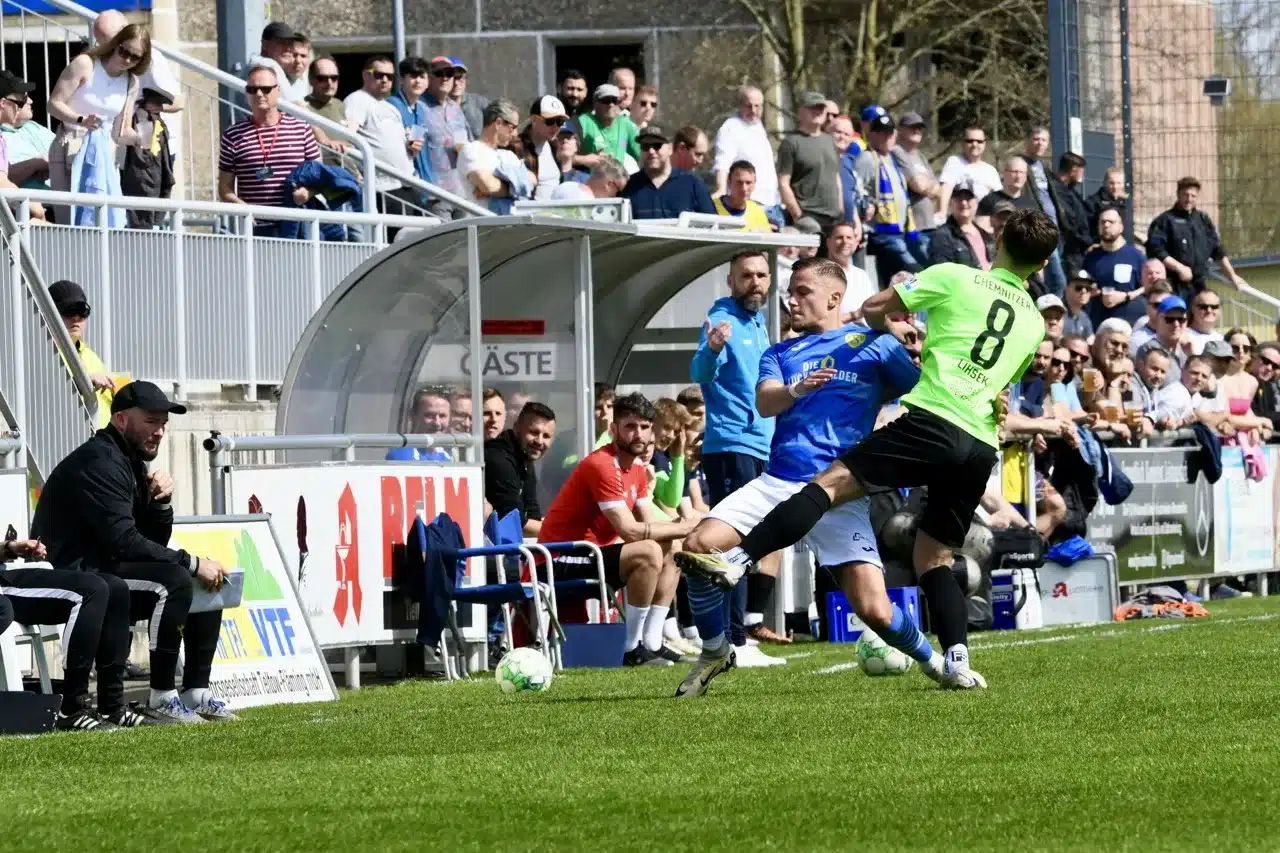 Chemnitzer Sieg in einem ausgeglichenen Spiel 8