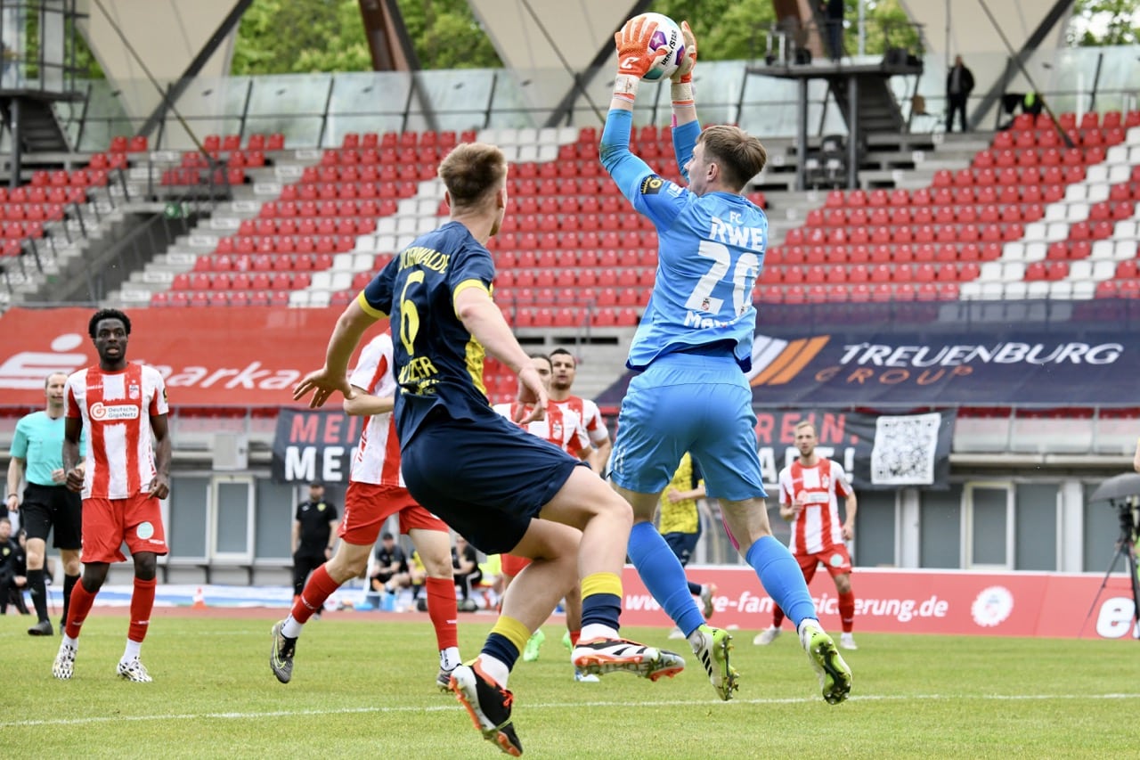 Gebrauchter Tag für den FSV im Erfurter Steigerwald 32