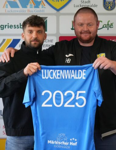 Vertragsverlängerung mit Clemens Koplin 30