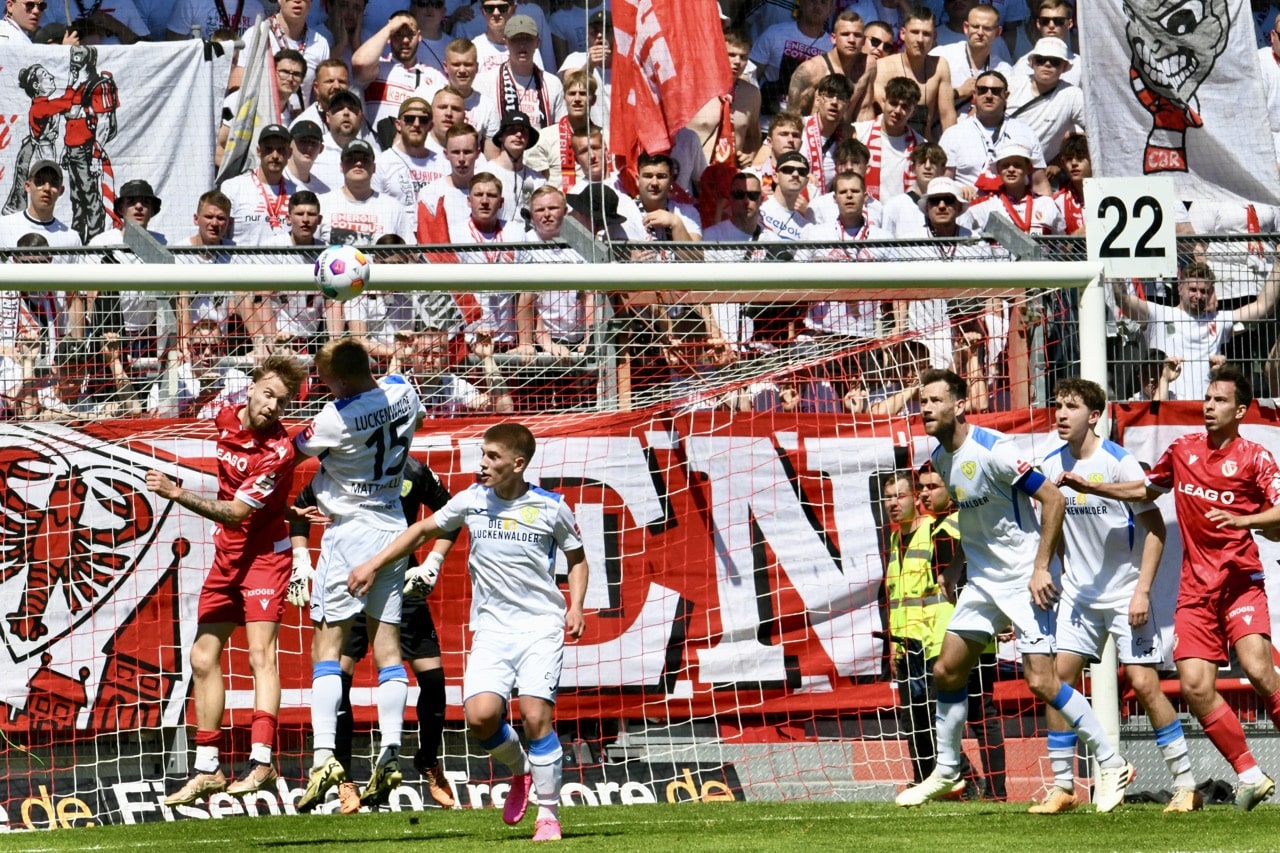 Der FSV verschiebt Energies Aufstiegsparty 26