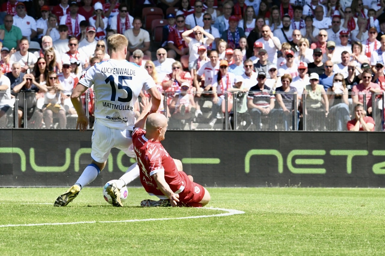 Der FSV verschiebt Energies Aufstiegsparty 31