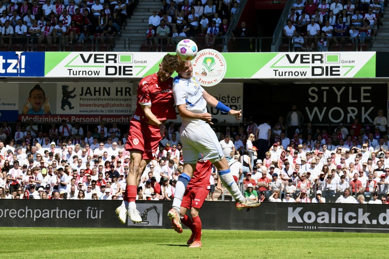 Der FSV verschiebt Energies Aufstiegsparty 32