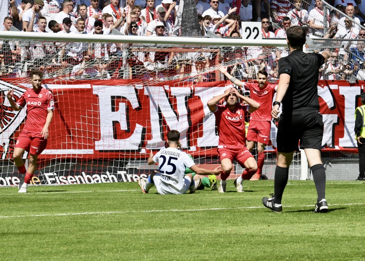 Der FSV verschiebt Energies Aufstiegsparty 3