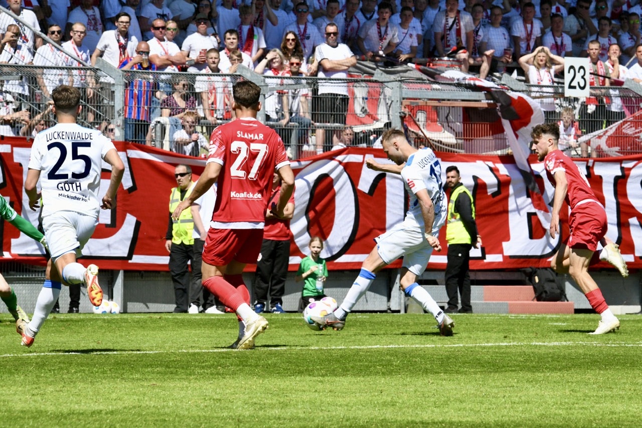 Der FSV verschiebt Energies Aufstiegsparty 7