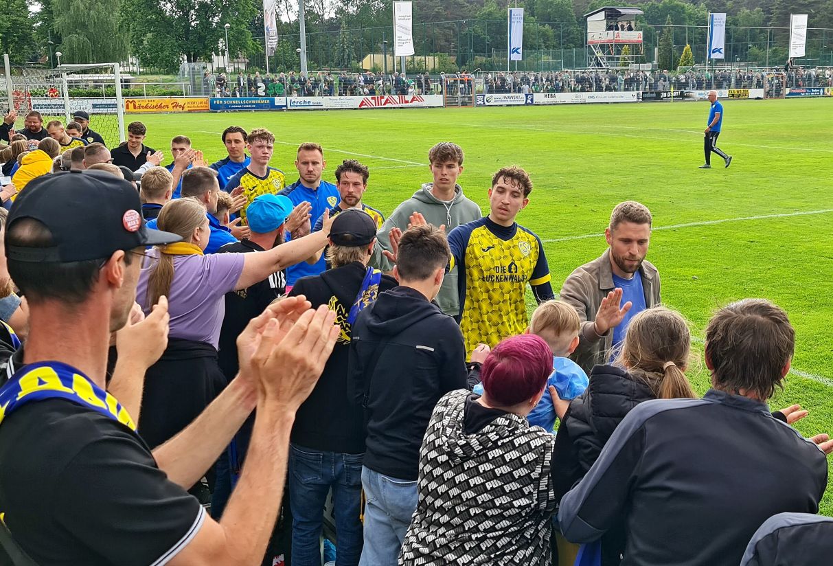 Danke an den Support unseres Fanklubs 6