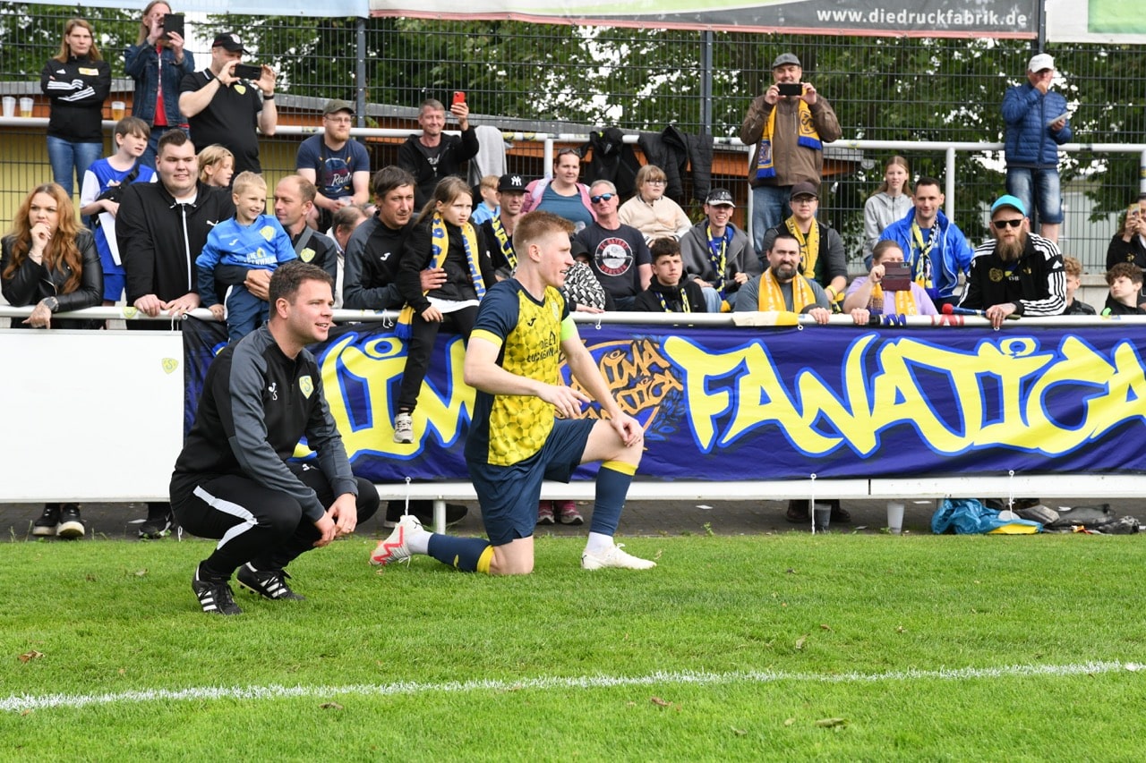 Danke an den Support unseres Fanklubs 12