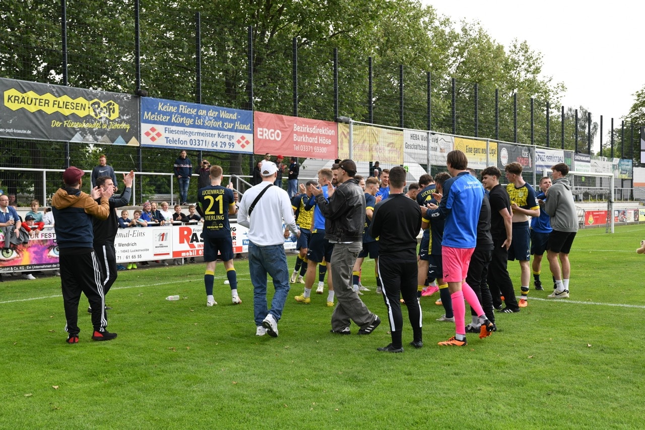 Danke an den Support unseres Fanklubs 14