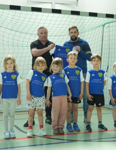 Die Kitas Stülpe und Jänickendorf erhalten neue Trikots 12