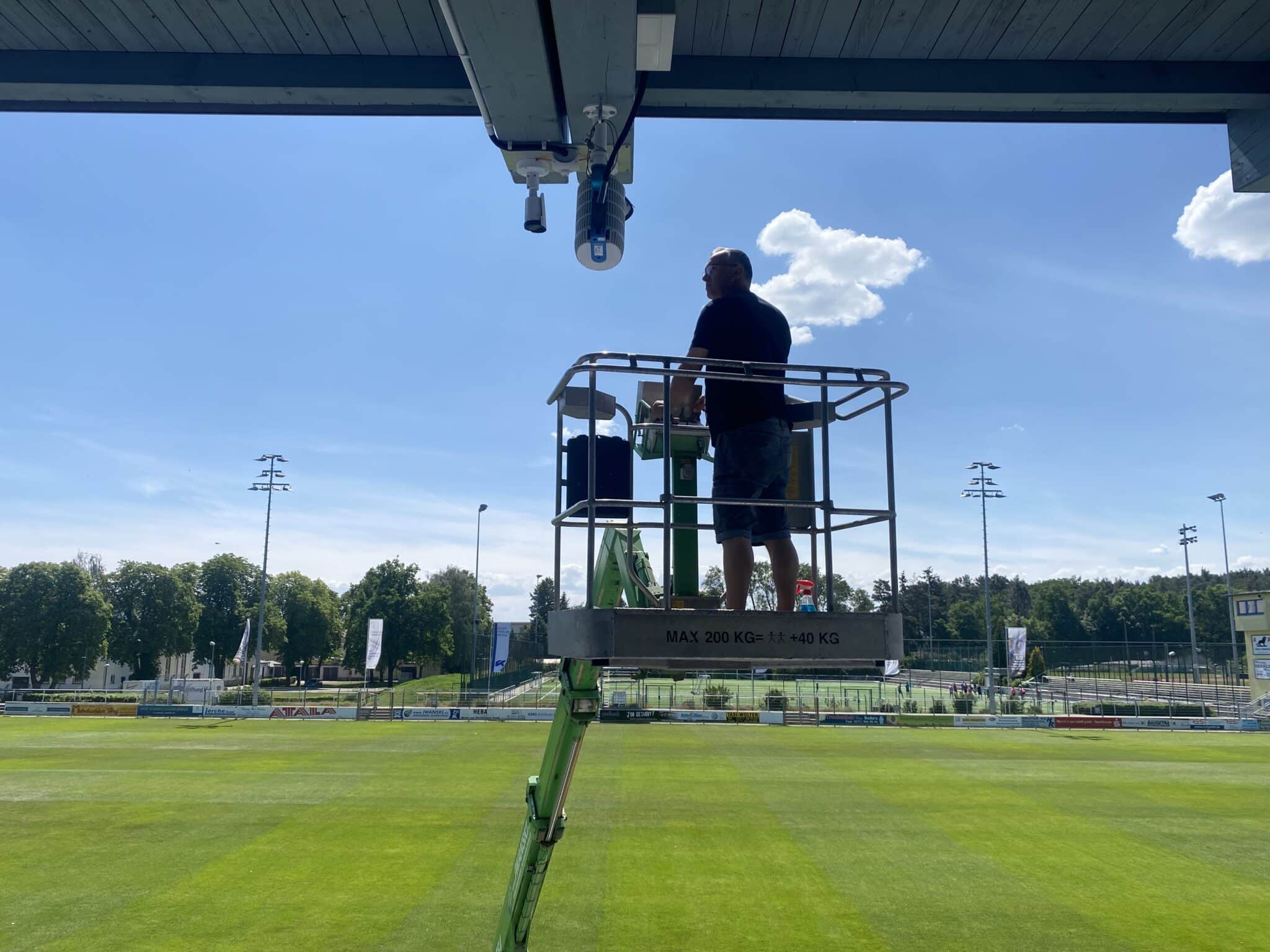 Reparaturarbeiten an der Videotechnik im Seele 6