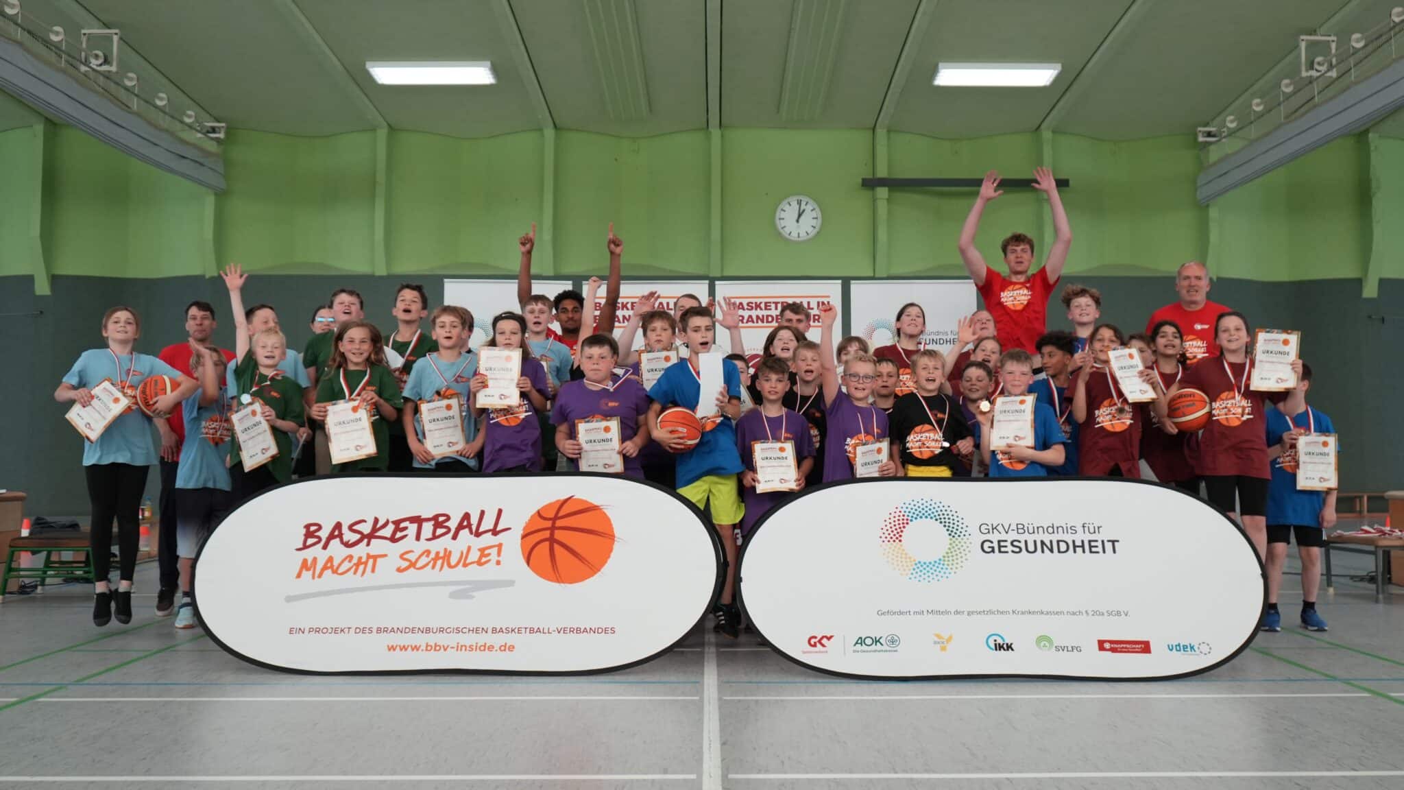 Rückblick auf ein Jahr - Basketball macht Schule in Teltow-Fläming - 1