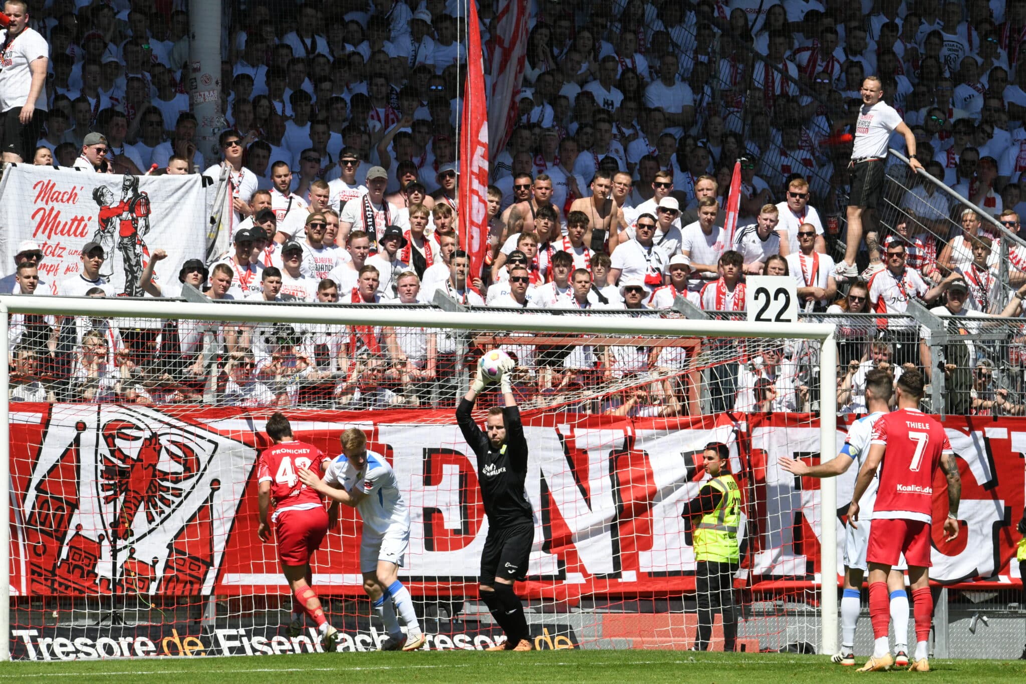 Florian Palmowski wird 23 3