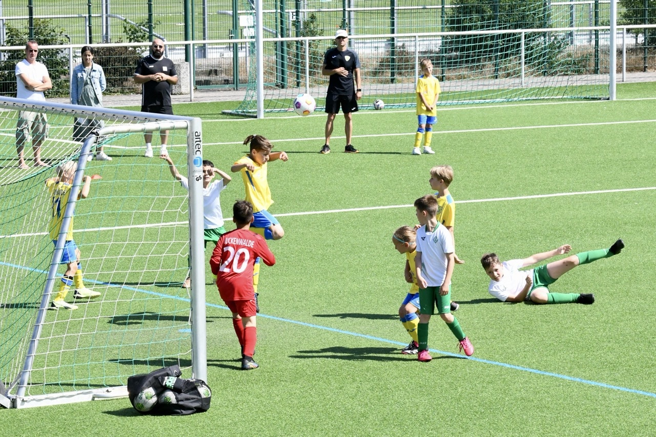 Hertha 03 Zehlendorf gewinnt großes Sommerturnier der F-Junioren 14